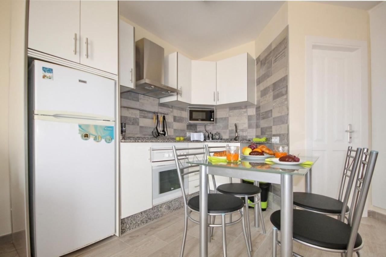 Apartment With Terrace On The Seafront In Playa Fanabe أذيخي المظهر الخارجي الصورة