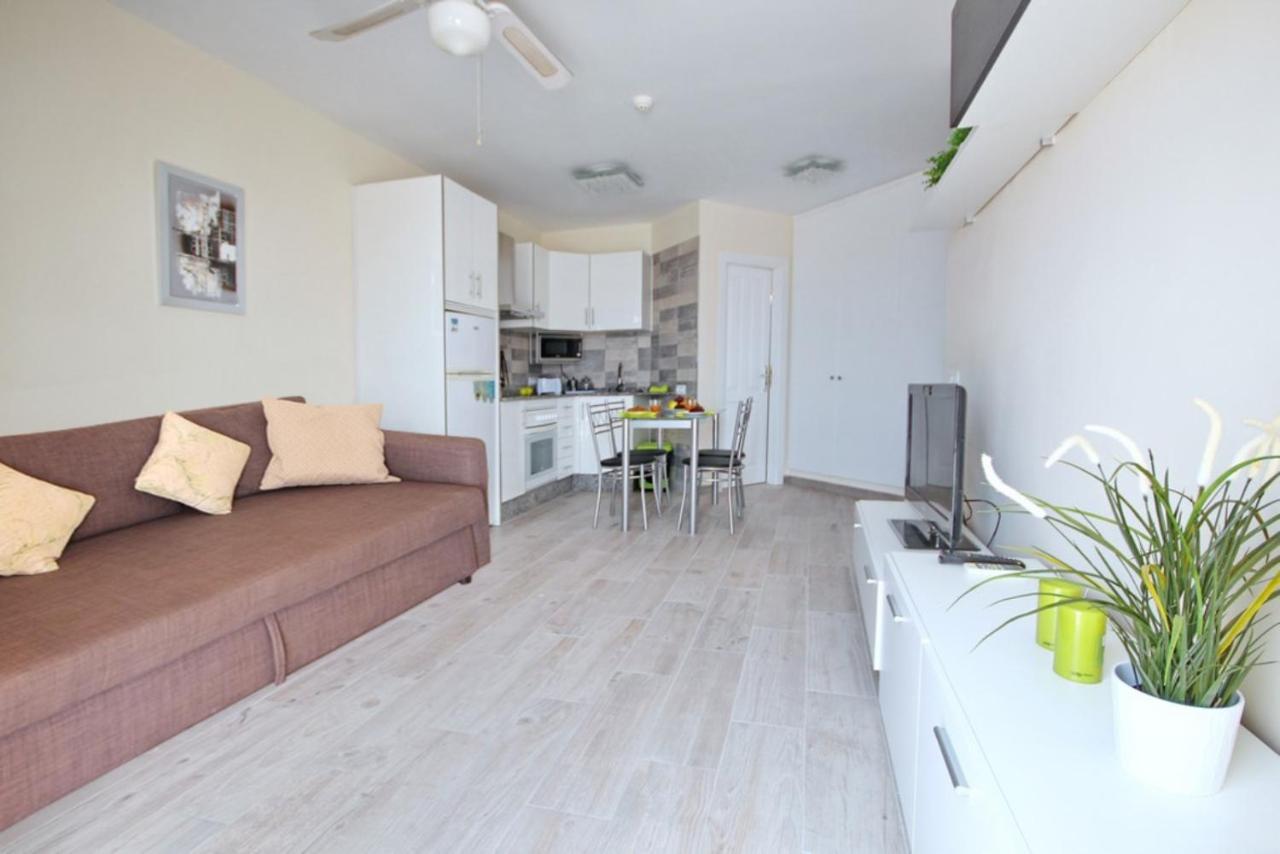 Apartment With Terrace On The Seafront In Playa Fanabe أذيخي المظهر الخارجي الصورة