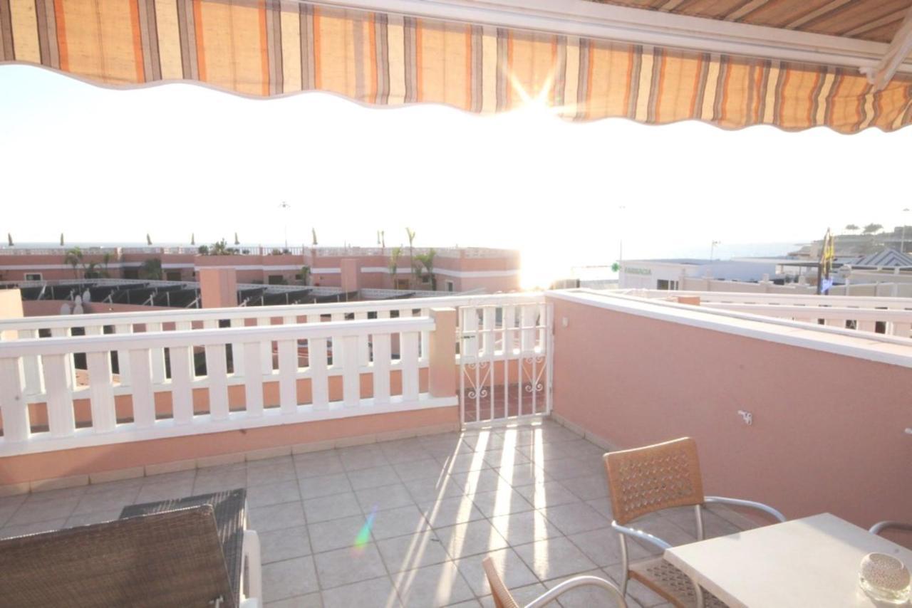 Apartment With Terrace On The Seafront In Playa Fanabe أذيخي المظهر الخارجي الصورة