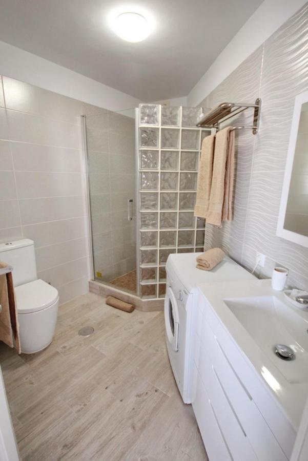 Apartment With Terrace On The Seafront In Playa Fanabe أذيخي المظهر الخارجي الصورة